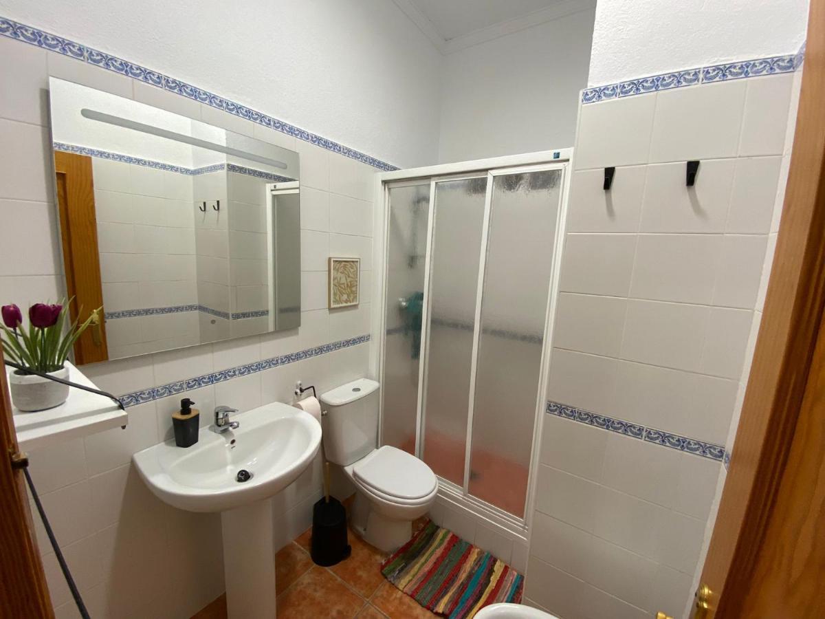 Casa Del Pez Vivienda A Pie De Calle En Agua Amarga A 250 Metros De La Playa